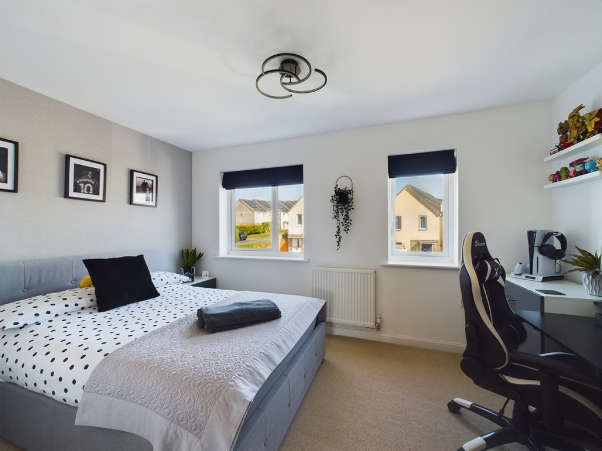 Grassendale Avenue, Plymouth