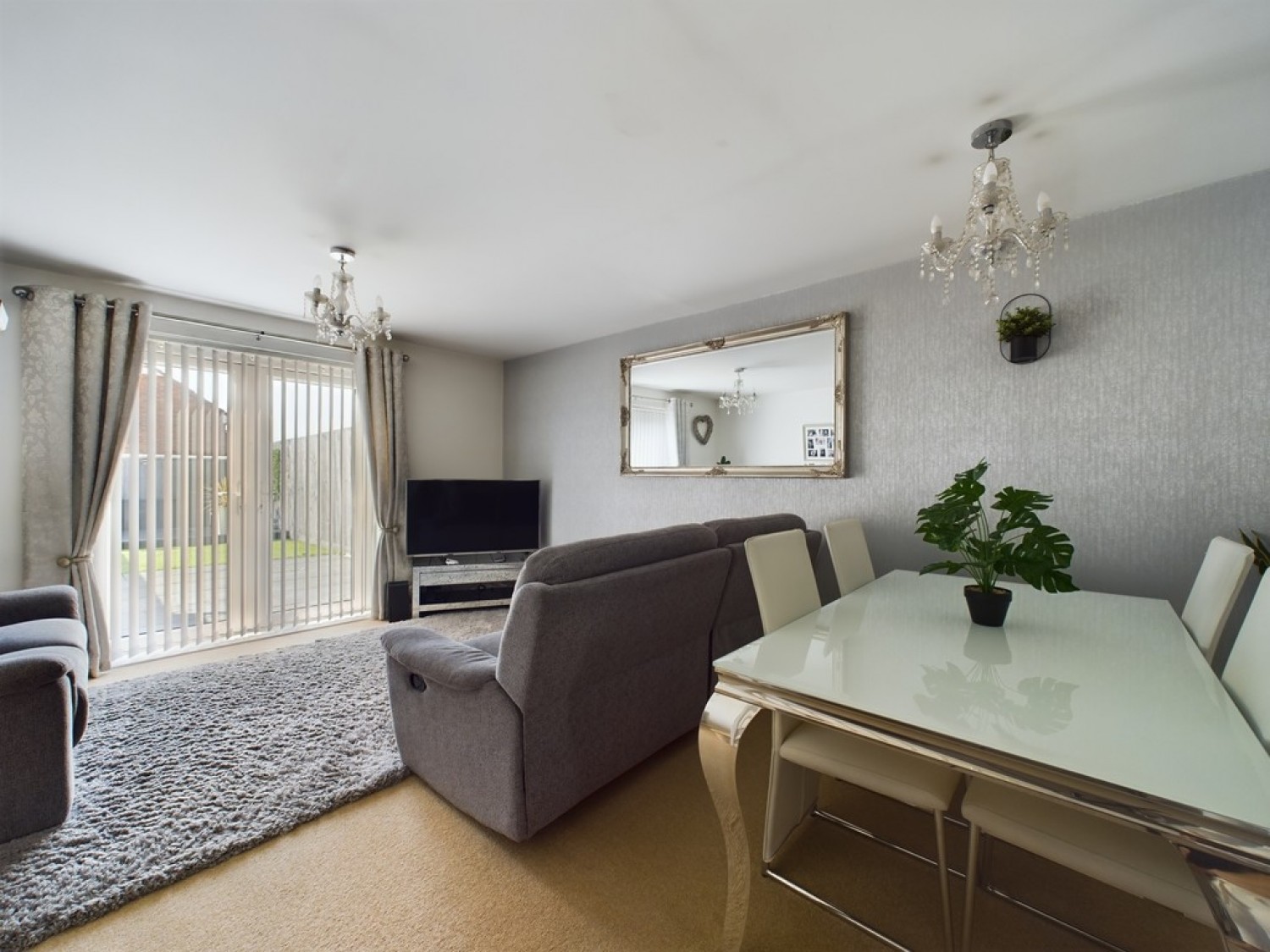 Grassendale Avenue, Plymouth