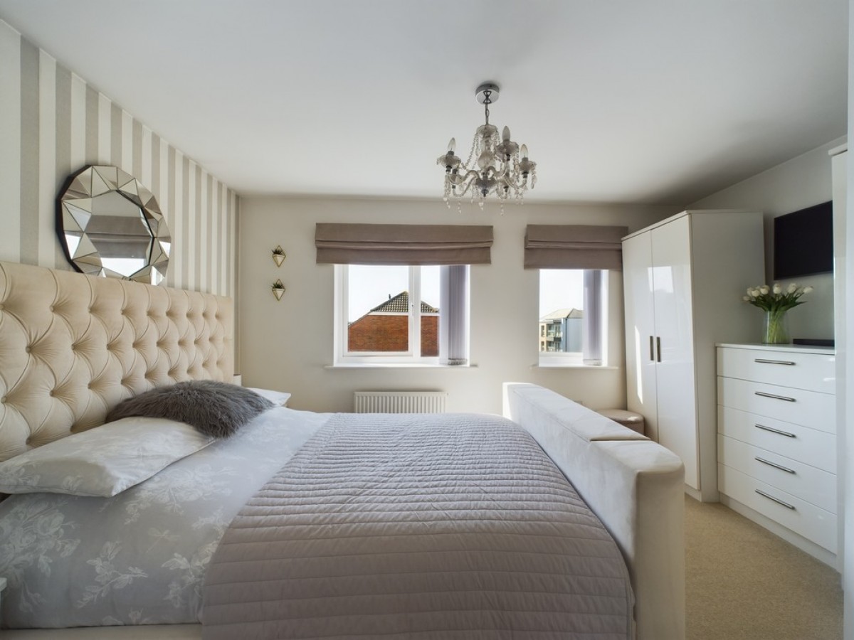 Grassendale Avenue, Plymouth