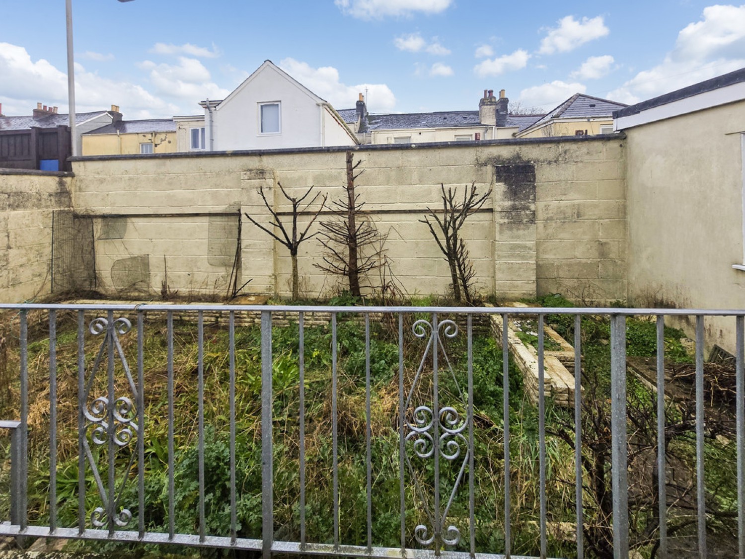 2 bedroom Bungalow for Sale Carew Avenue, Honicknowle, Plymouth