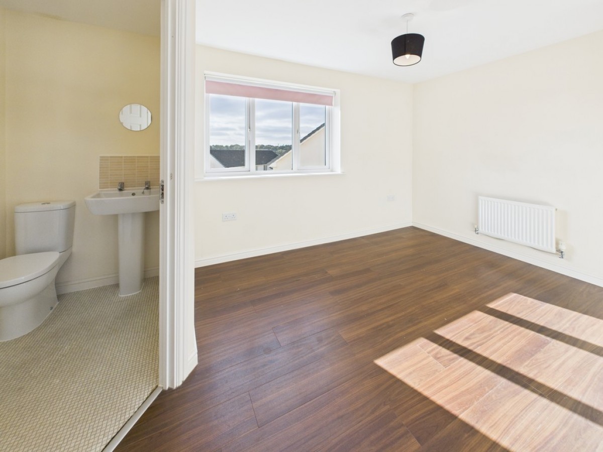 Pintail Way, Palmerston Heights