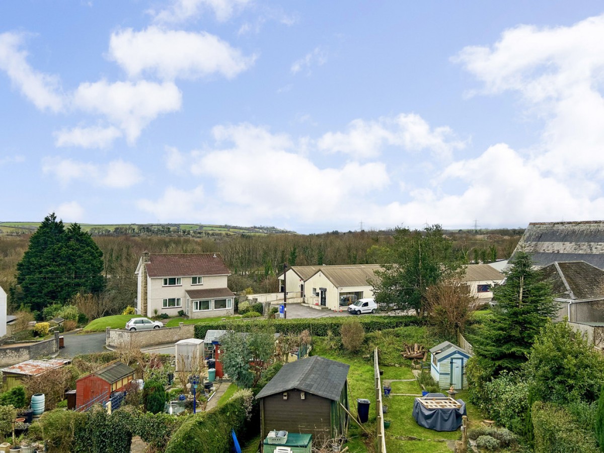 New Park Road, Lee Mill