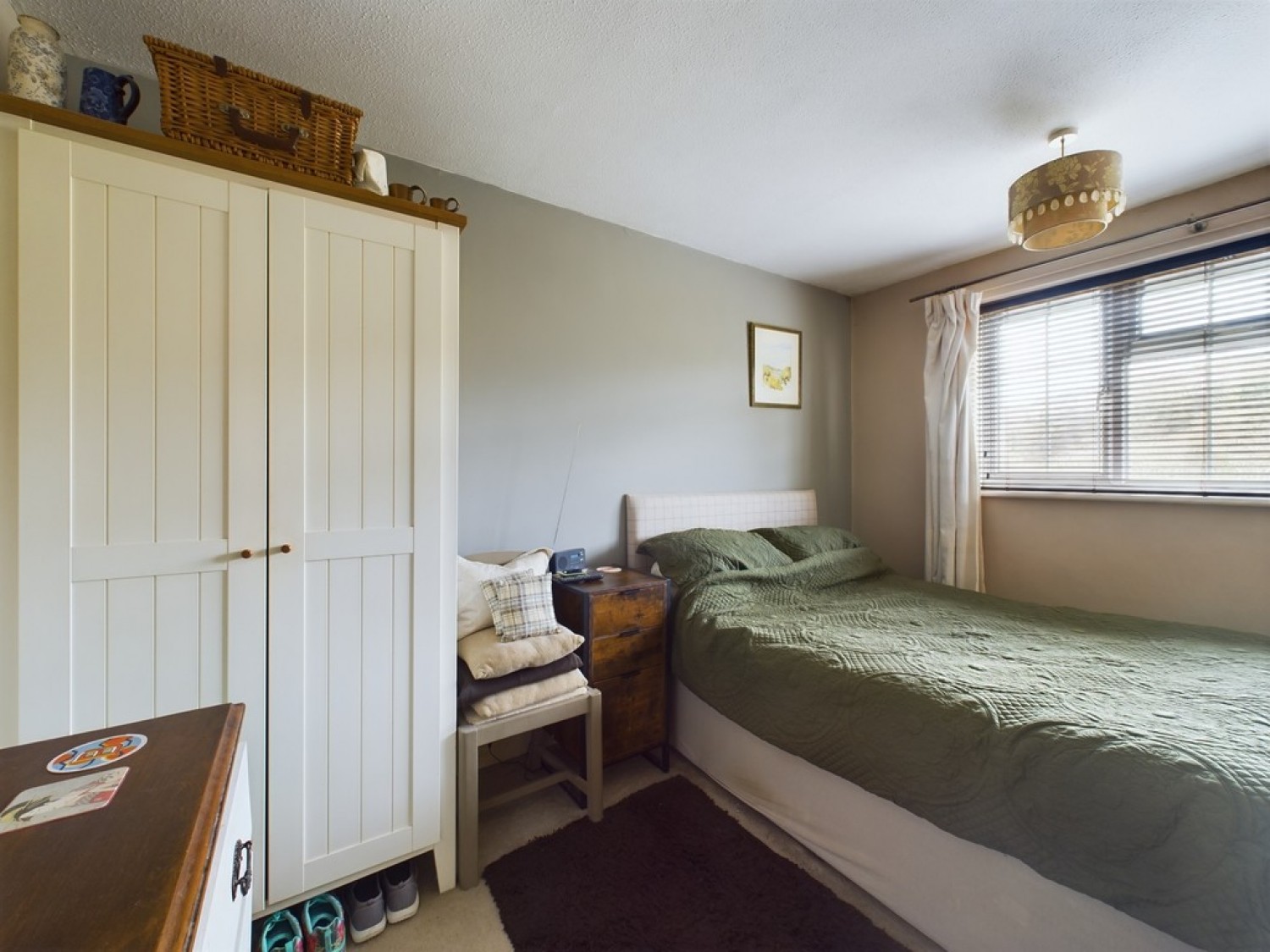 3 bedroom House for Sale Carlton Close, Lower Compton