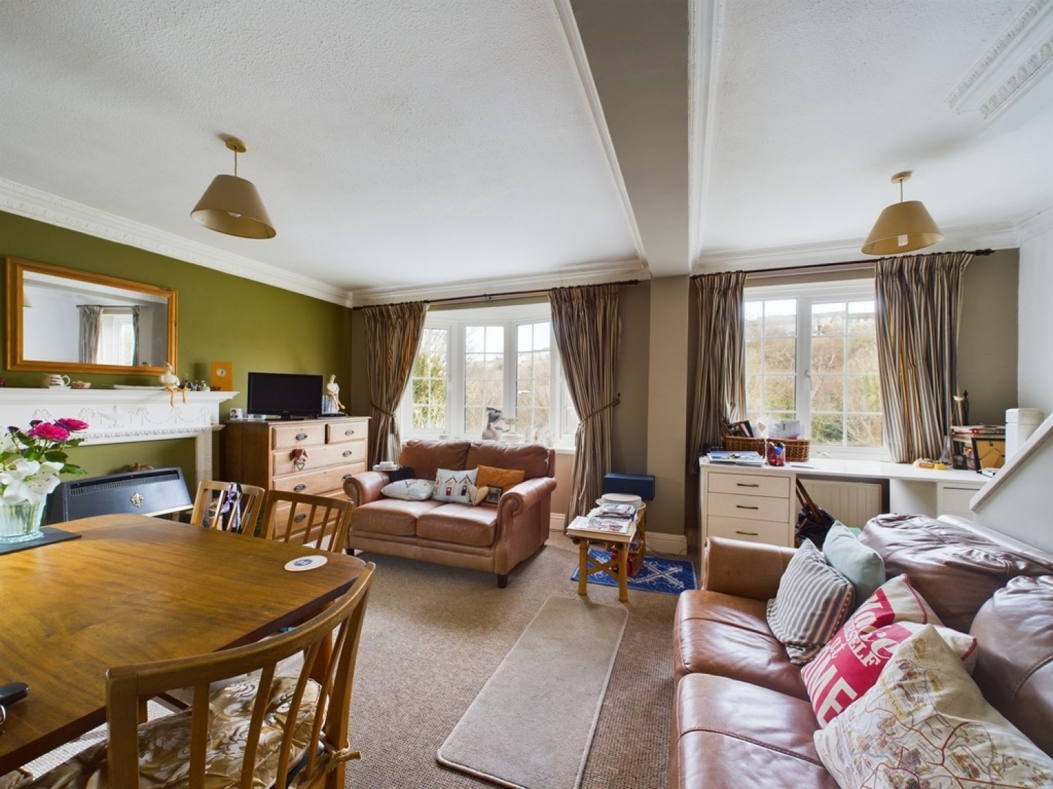 3 bedroom House for Sale Carlton Close, Lower Compton