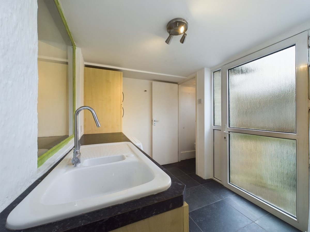 Woodside Terrace, Crapstone