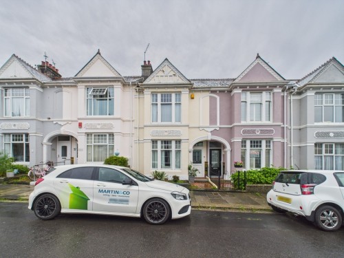 Glendower Road, Peverell
