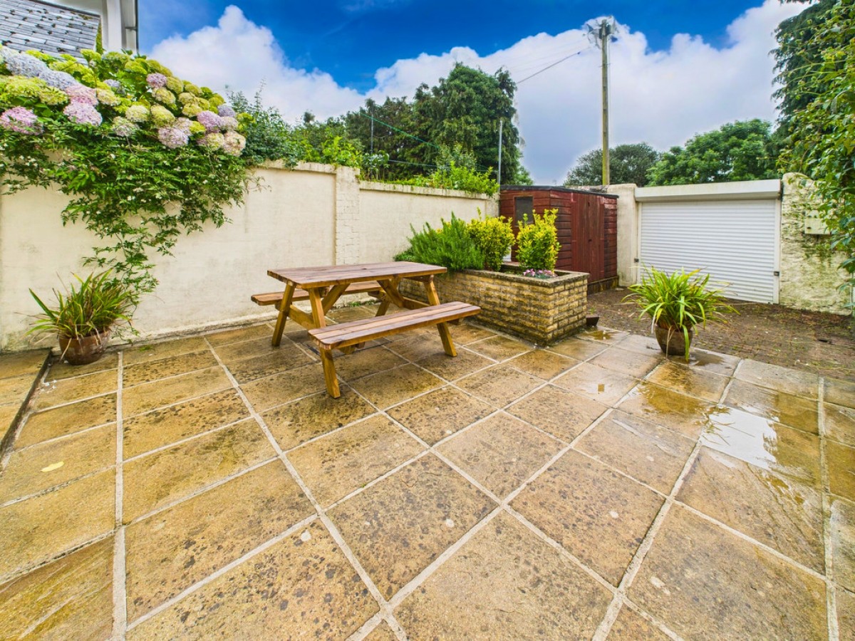 Glendower Road, Peverell