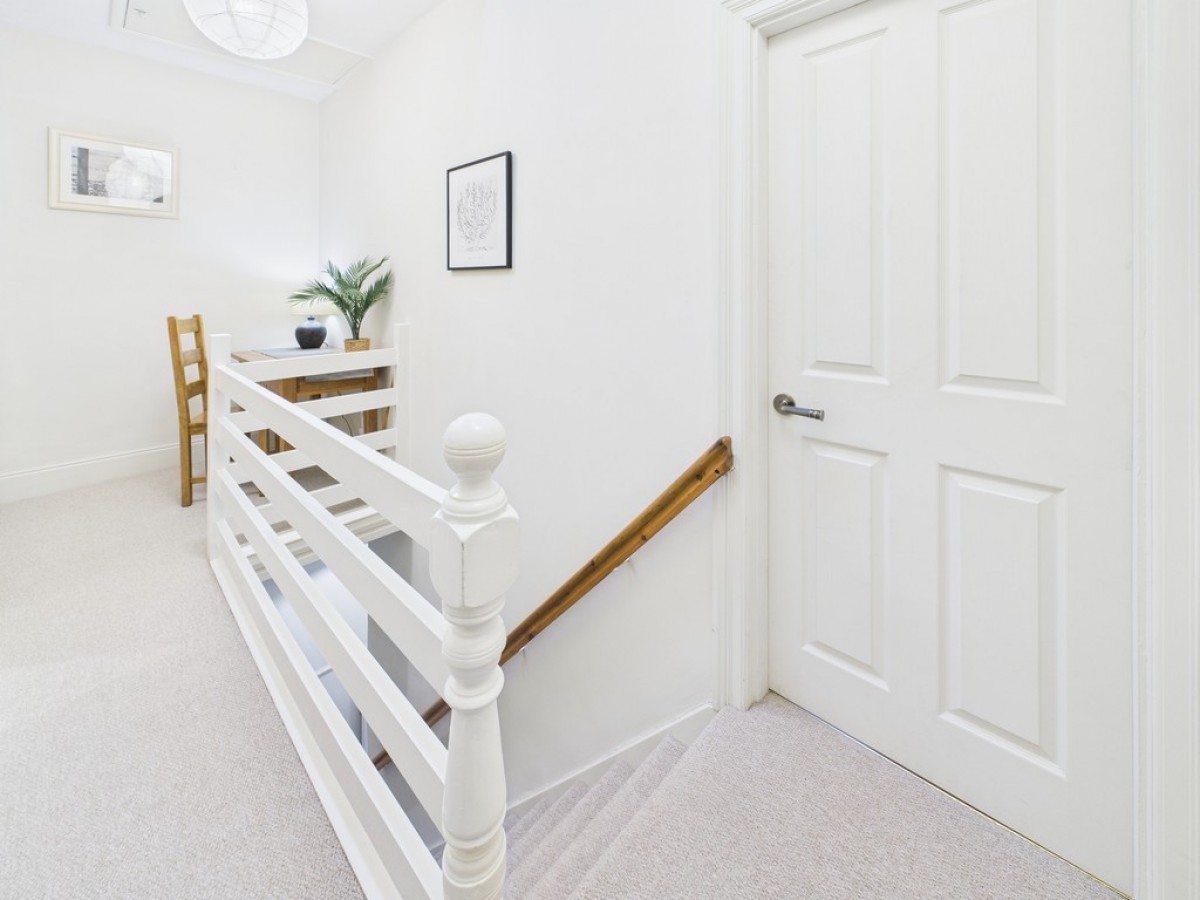 Glendower Road, Peverell