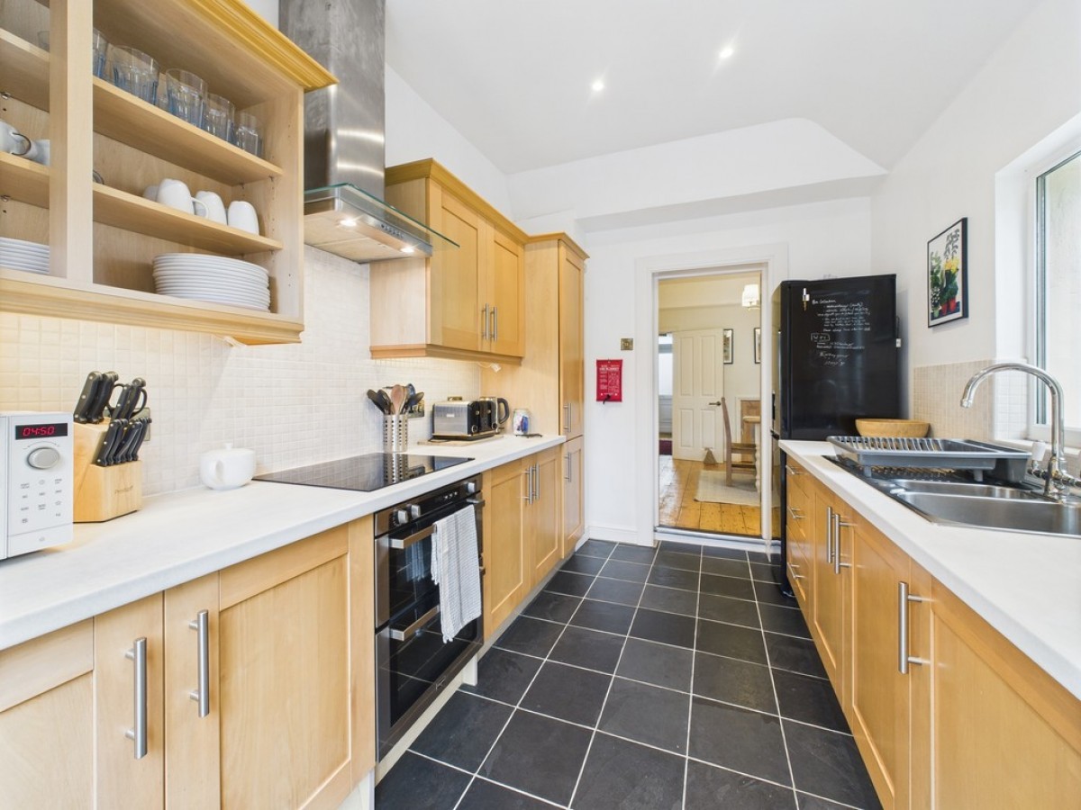 Glendower Road, Peverell