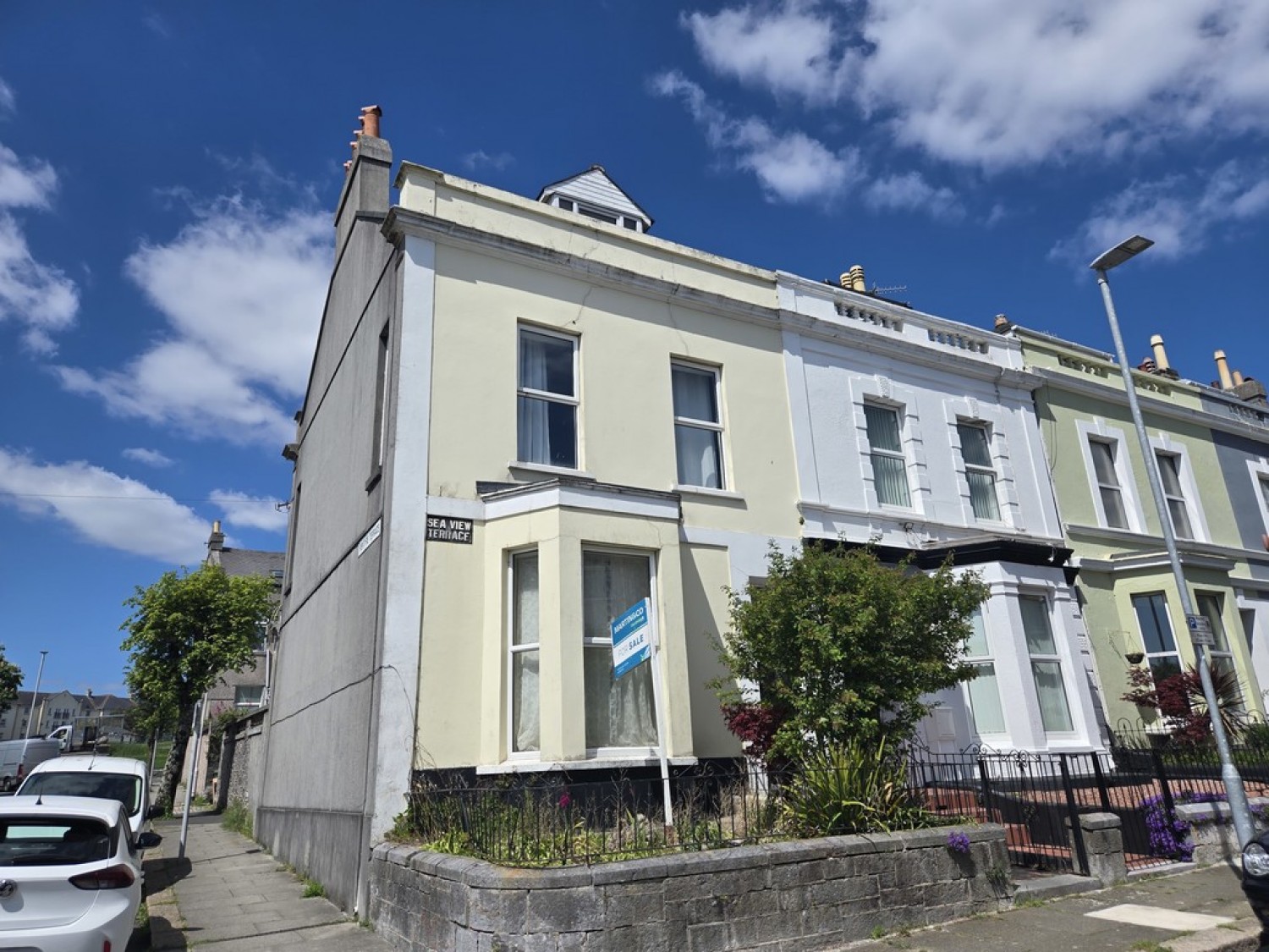 Sea View Terrace, Lipson