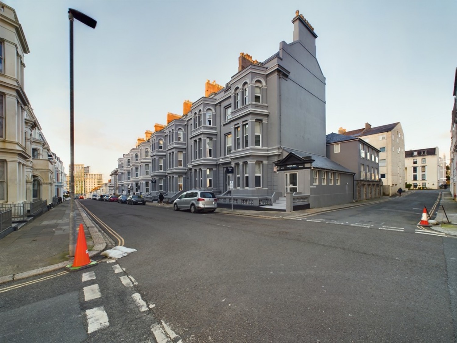 Elliot Street, The Hoe