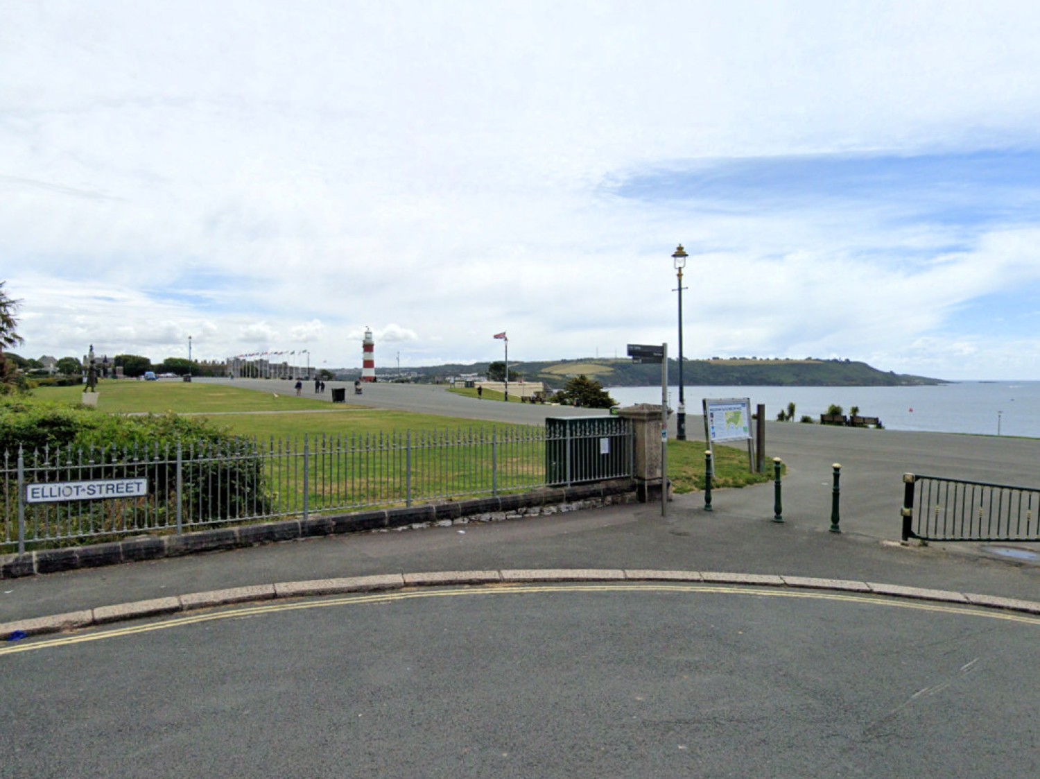 Elliot Street, The Hoe