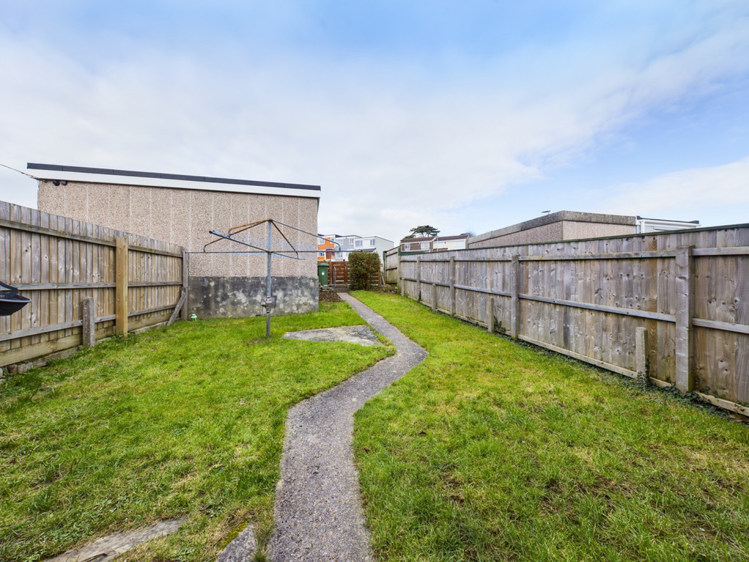 Bede Gardens, Manadon