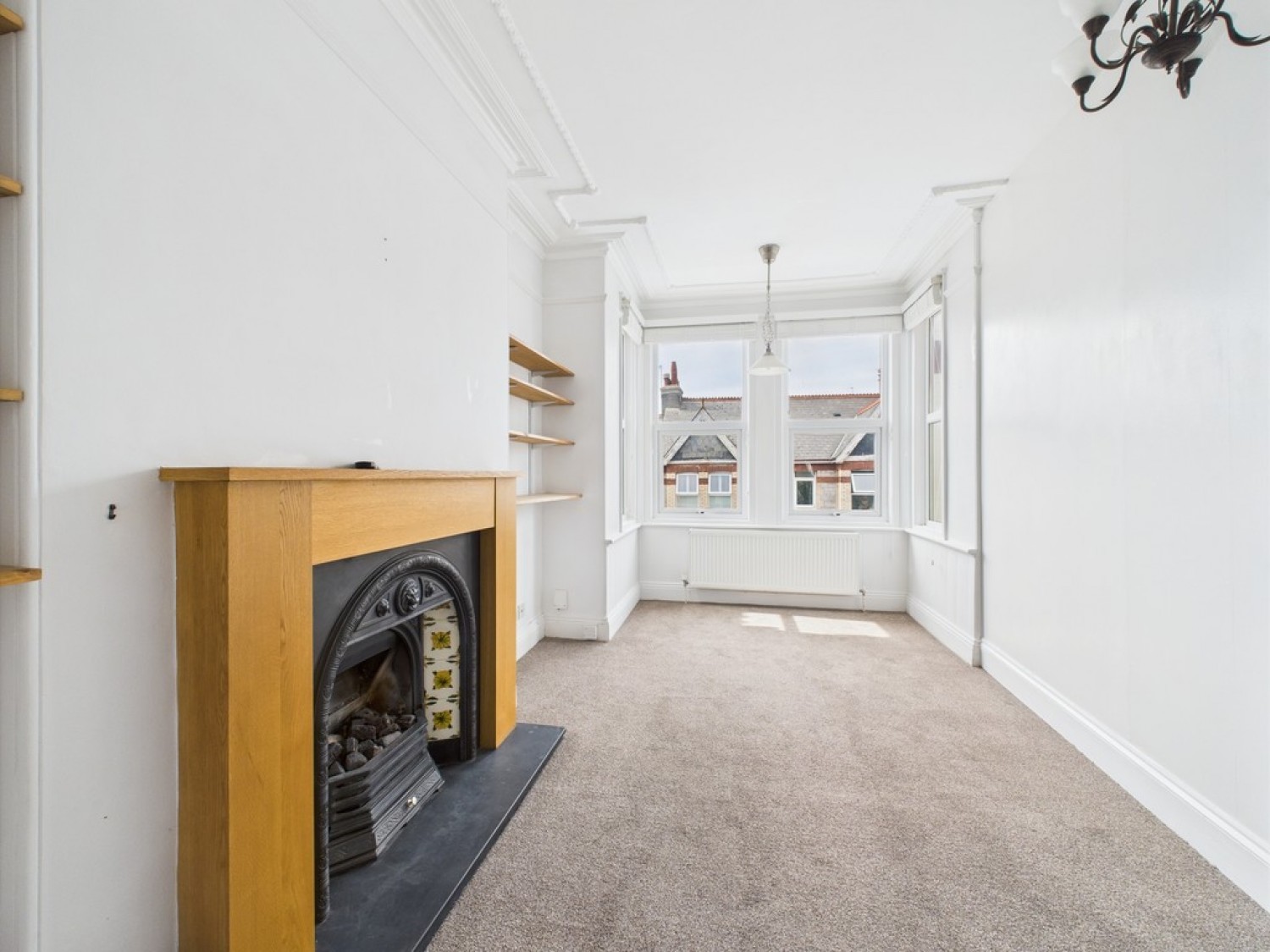 Thornbury Park Avenue, Peverell
