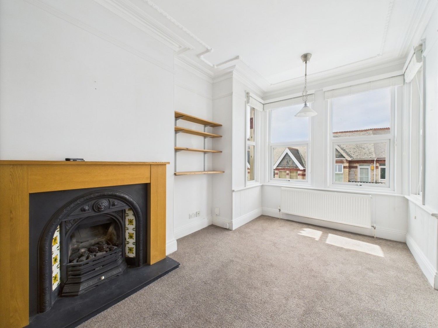 Thornbury Park Avenue, Peverell