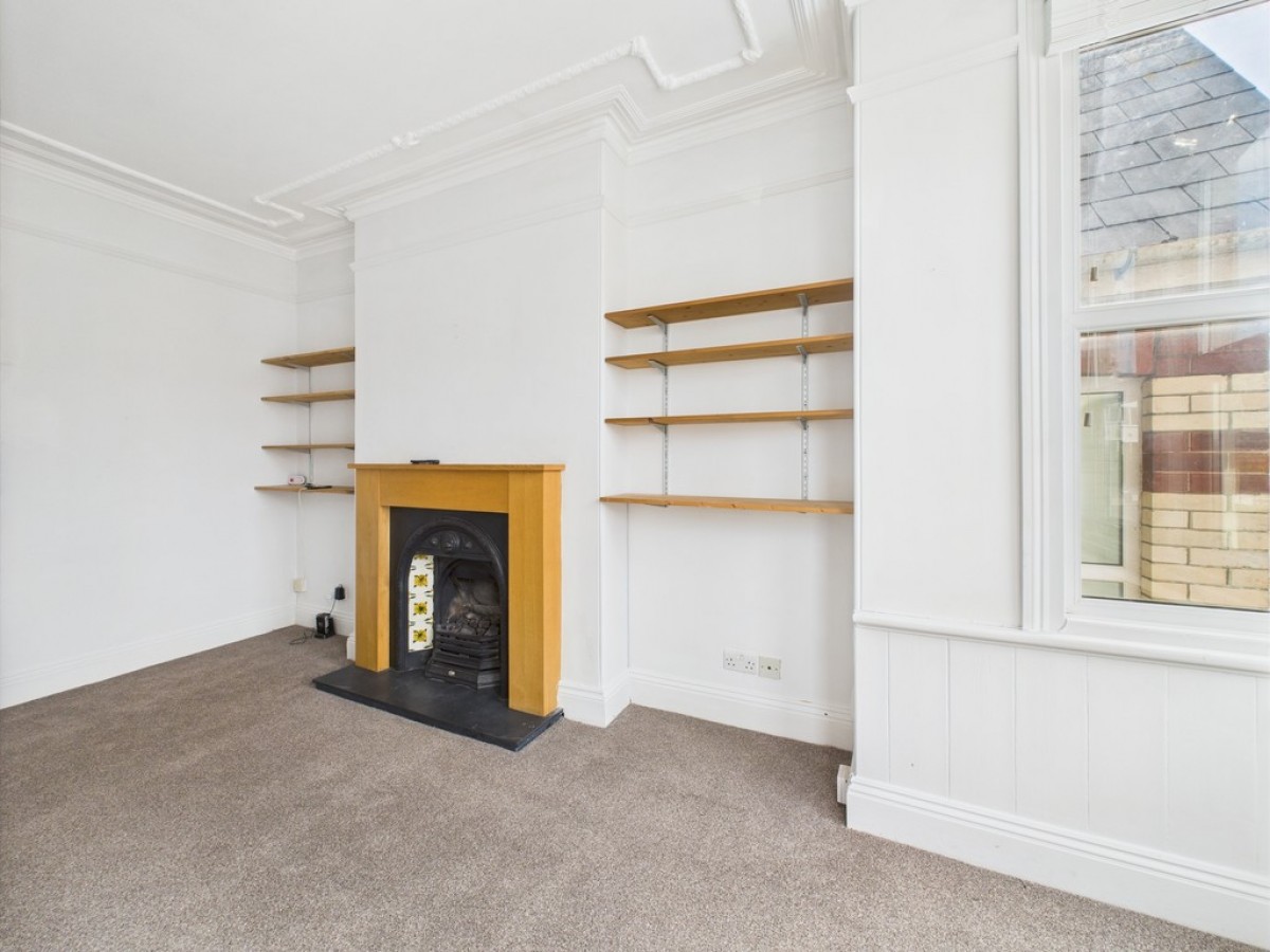 Thornbury Park Avenue, Peverell