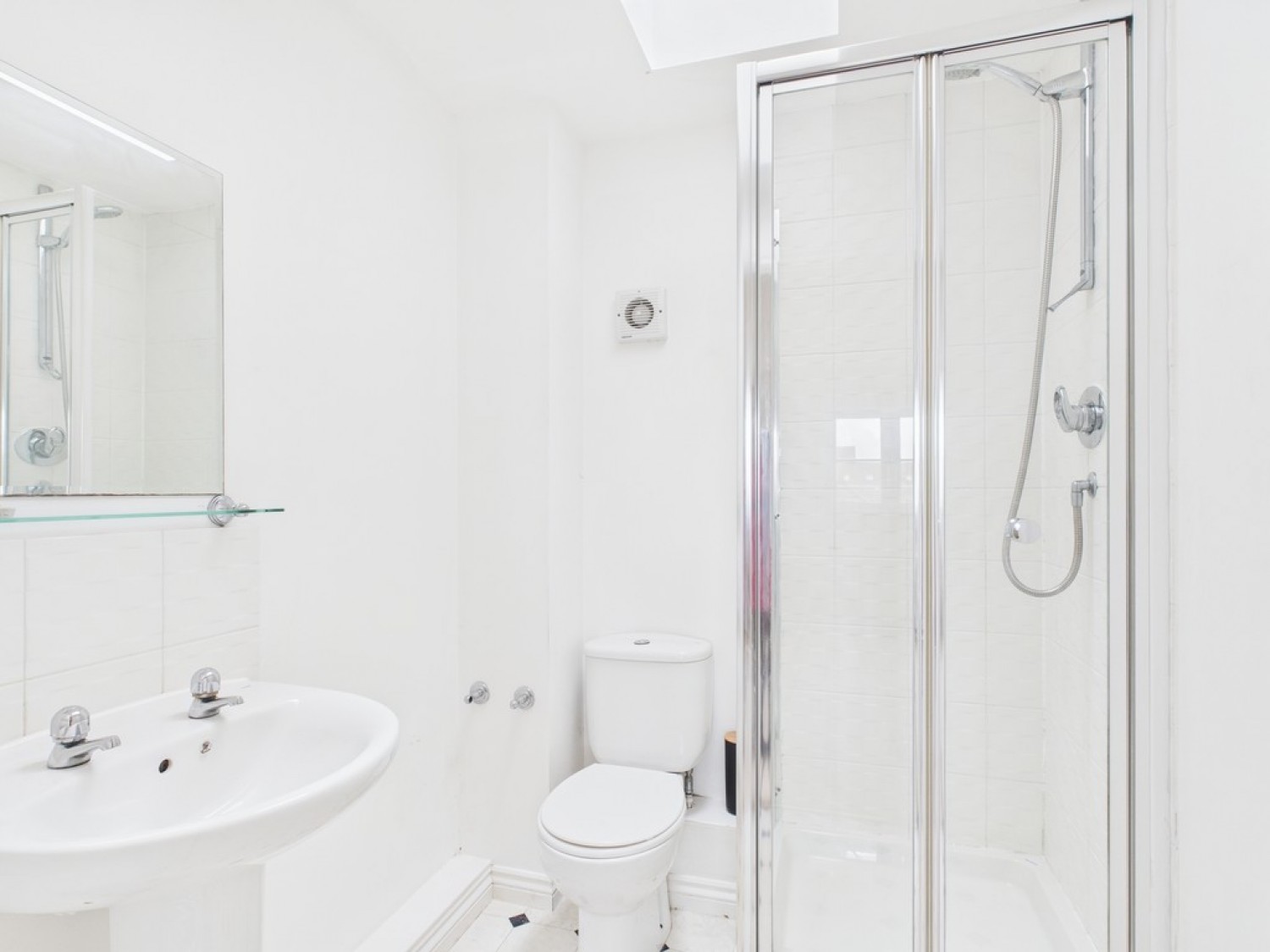 2 bedroom Flat for Sale Barlow Gardens, Beacon Park