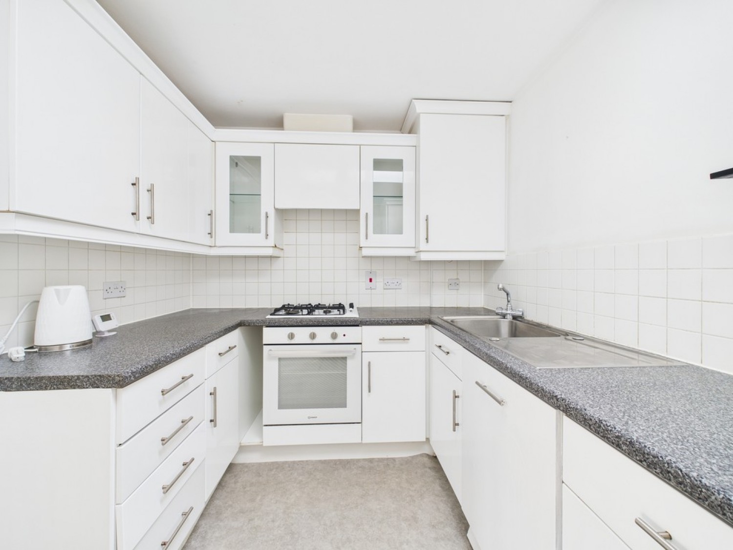 2 bedroom Flat for Sale Barlow Gardens, Beacon Park
