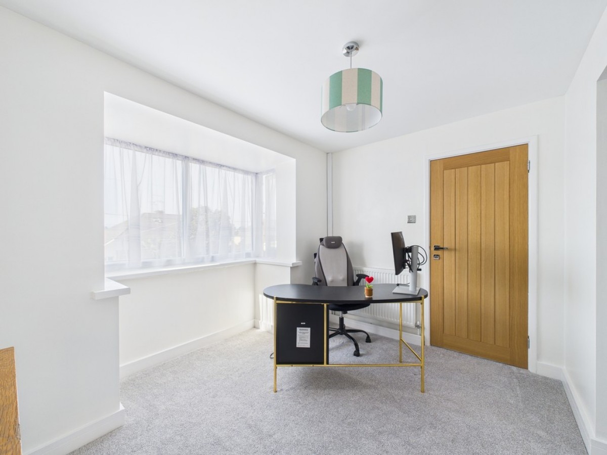 Conrad Road, Manadon