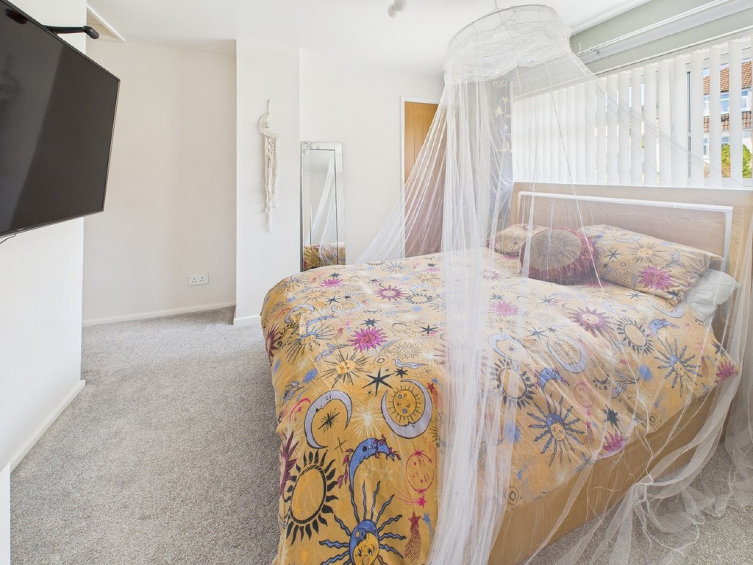 Conrad Road, Manadon