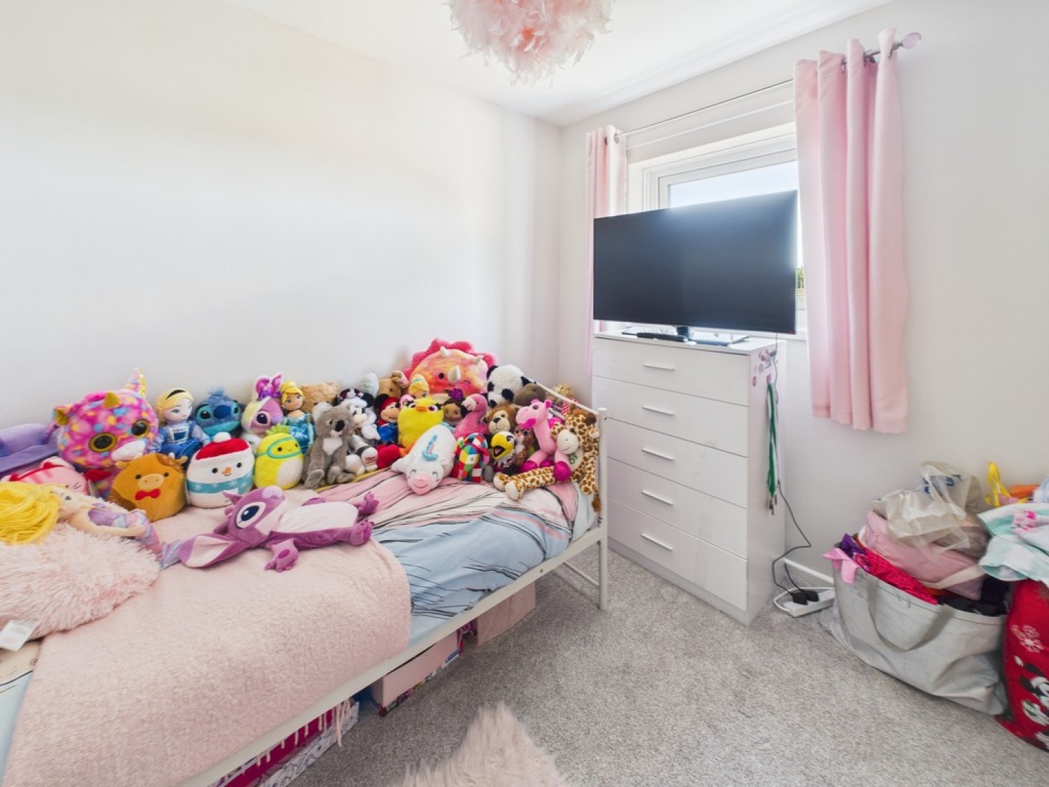 Conrad Road, Manadon