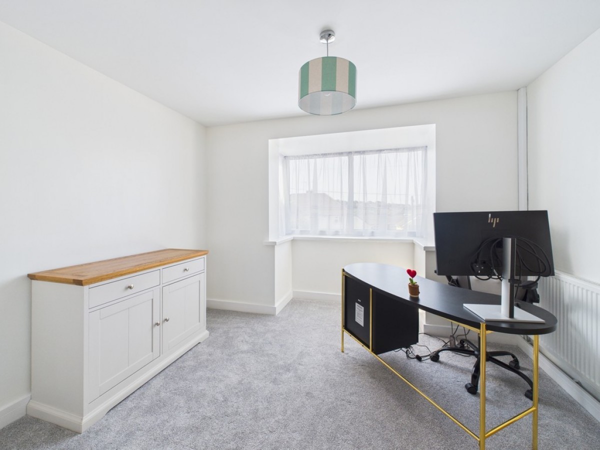 Conrad Road, Manadon