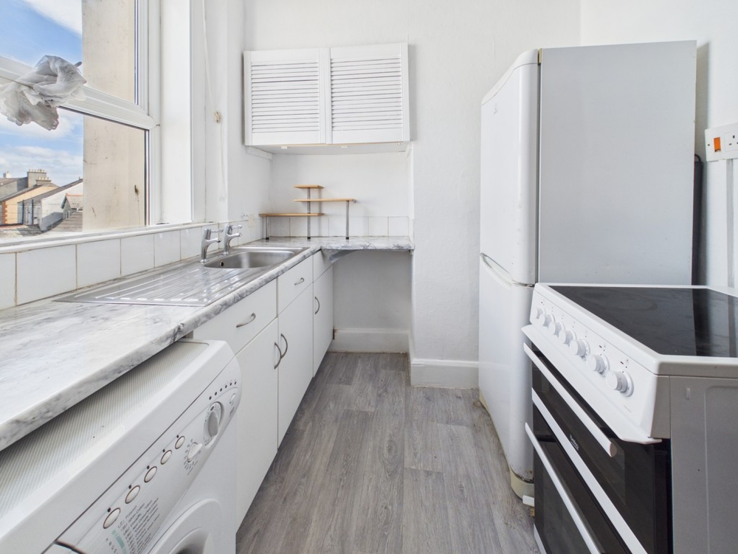 2 bedroom Flat for Letting Devonport Road, Stoke Village