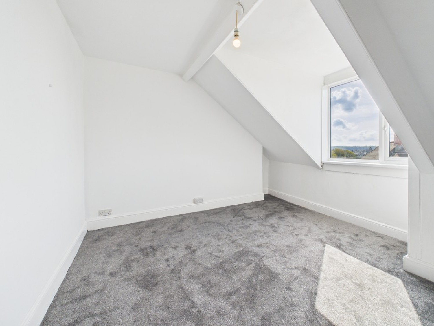 2 bedroom Flat for Letting Devonport Road, Stoke Village