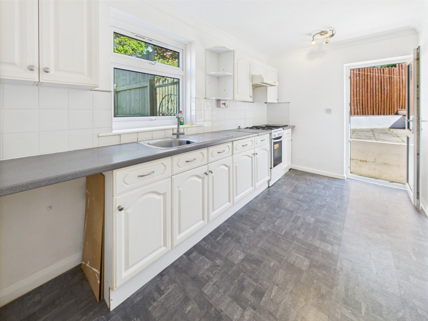 Blandford Road, Efford