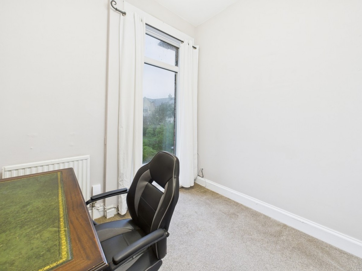 Queens Gate Villas, Lipson