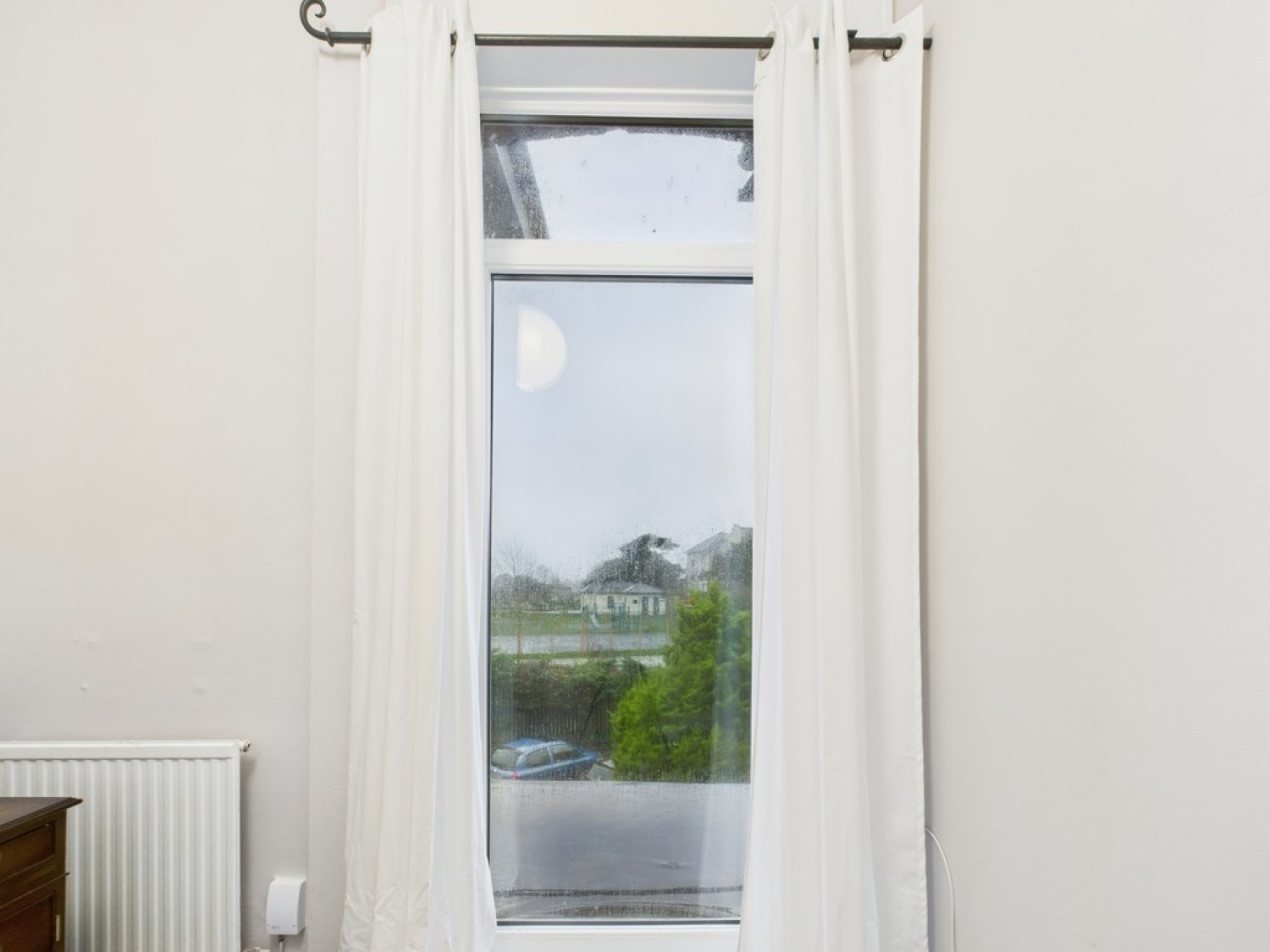 Queens Gate Villas, Lipson