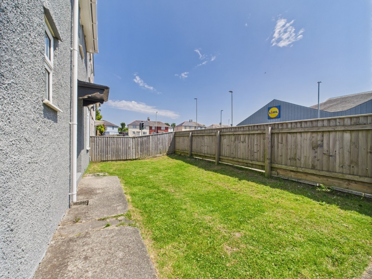 Henderson Place, Ford