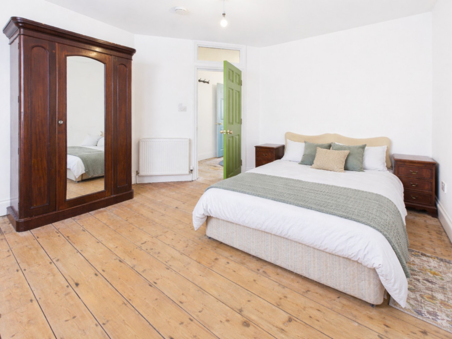 2 bedroom Flat for Letting Neath Road, St Judes