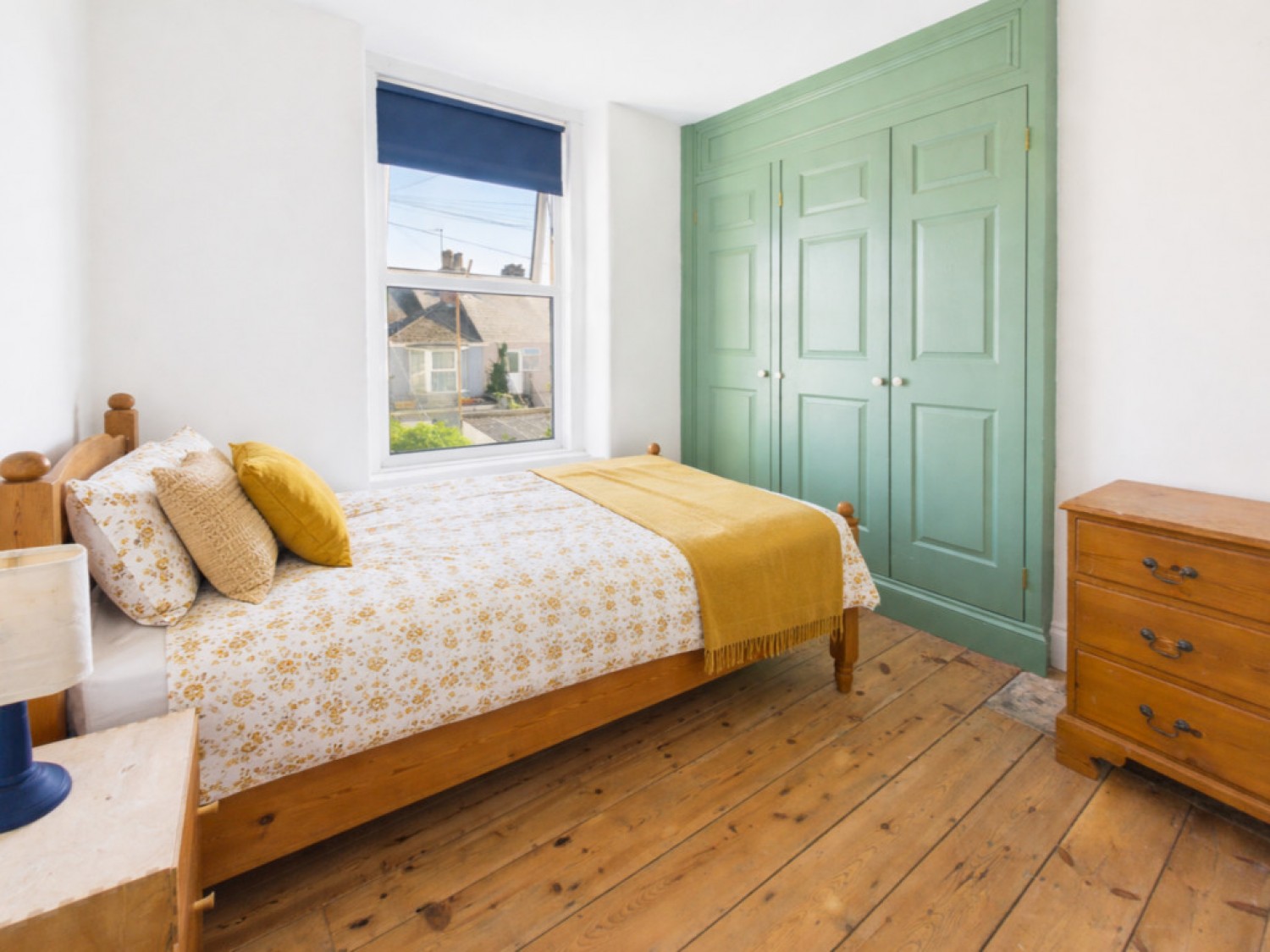 2 bedroom Flat for Letting Neath Road, St Judes