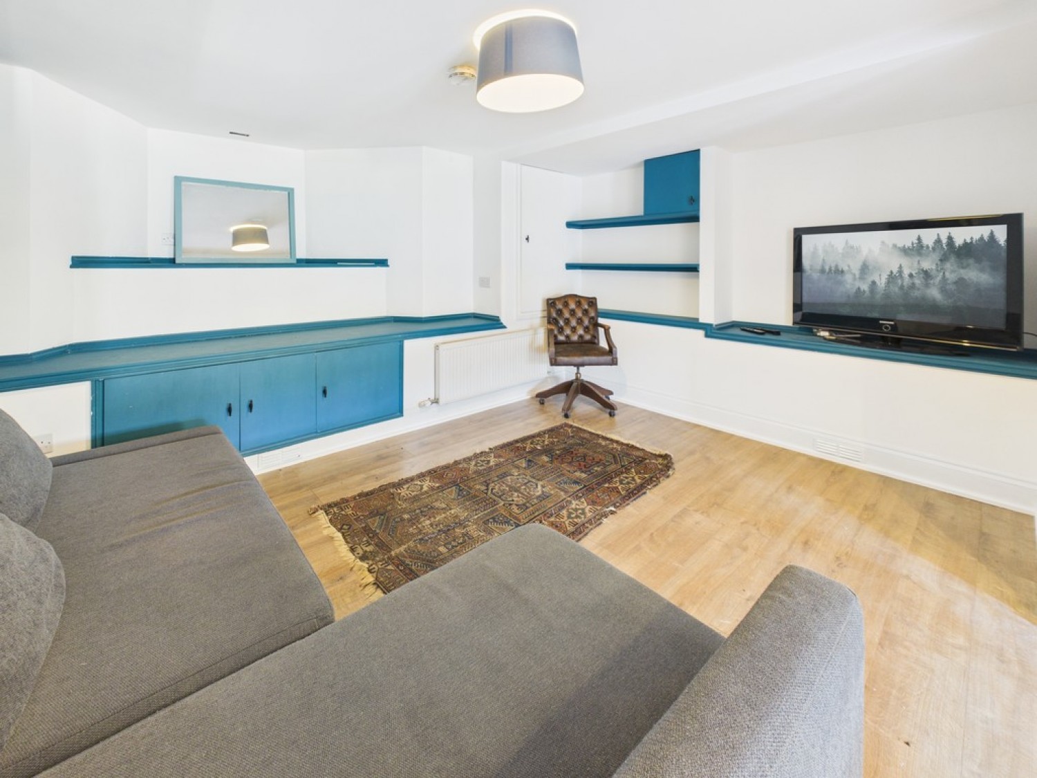 2 bedroom Flat for Letting Neath Road, St Judes