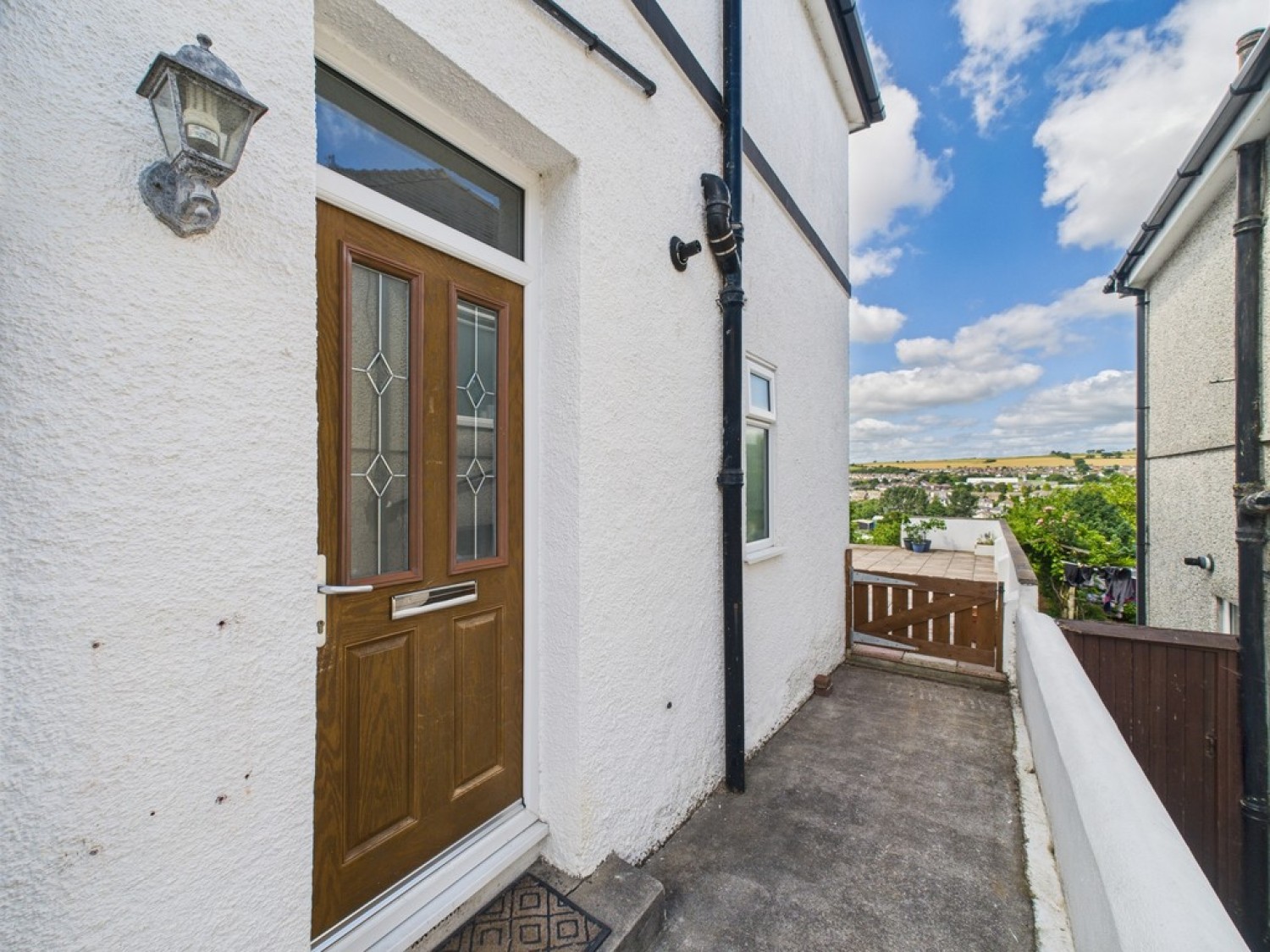 Merafield Road, Underwood