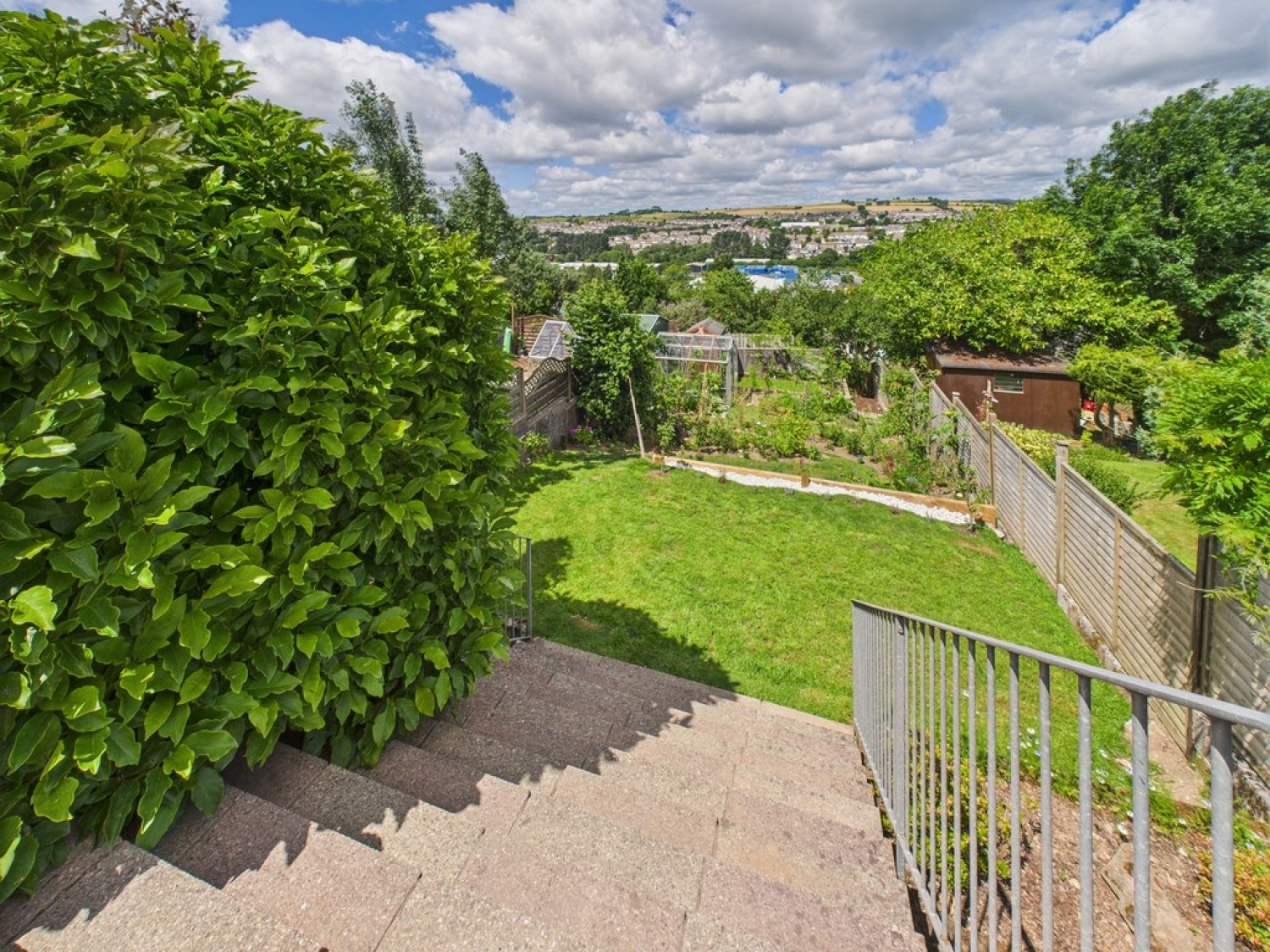 Merafield Road, Underwood