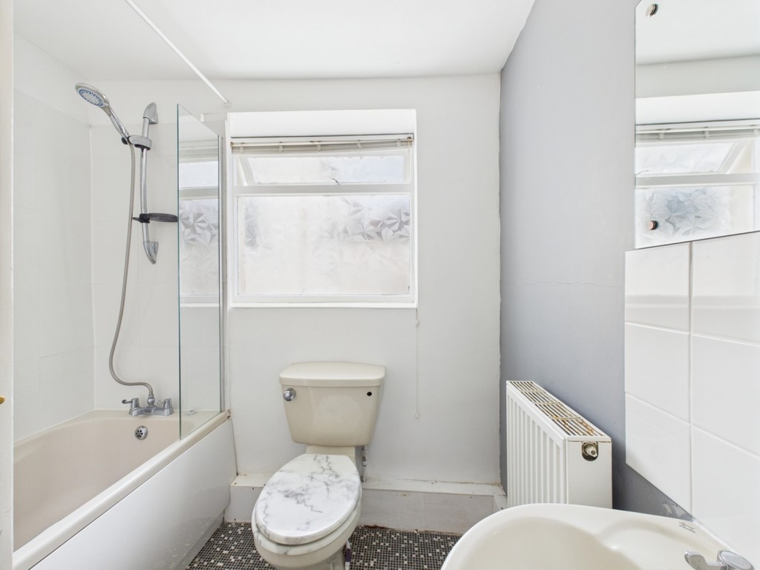 3 bedroom Flat for Sale Adelaide Street, Stonehouse