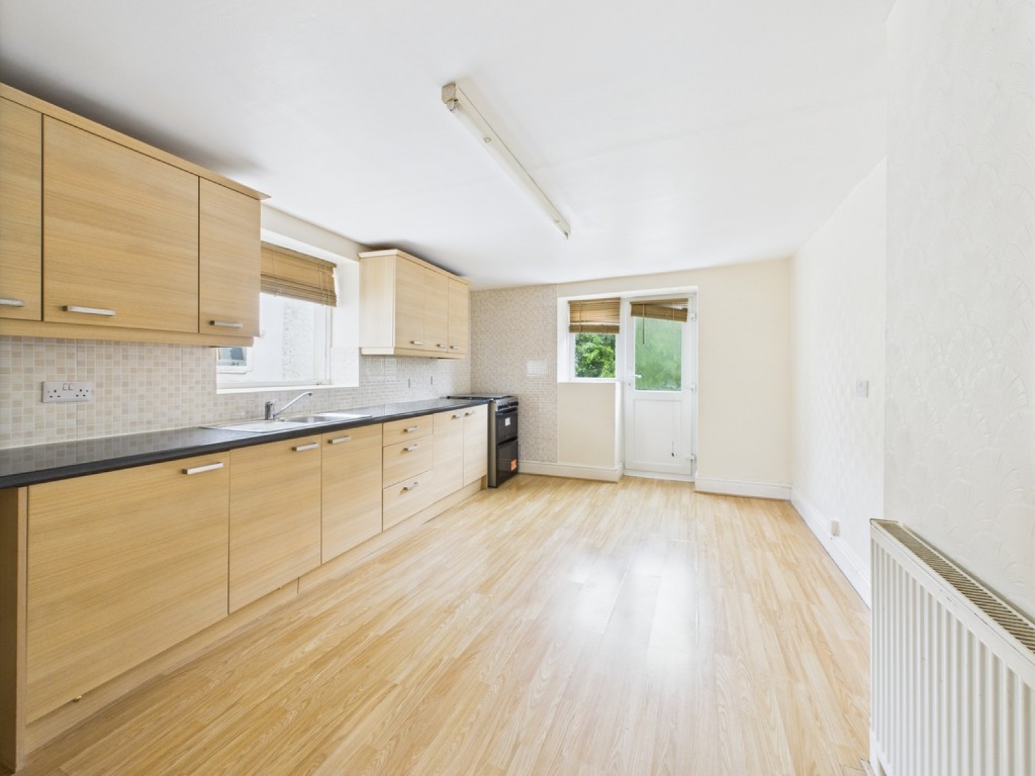 3 bedroom Flat for Sale Adelaide Street, Stonehouse