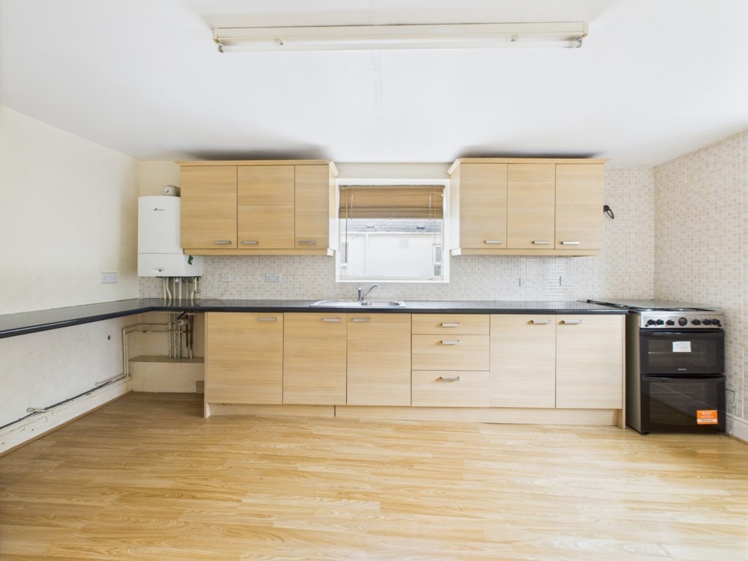 3 bedroom Flat for Sale Adelaide Street, Stonehouse