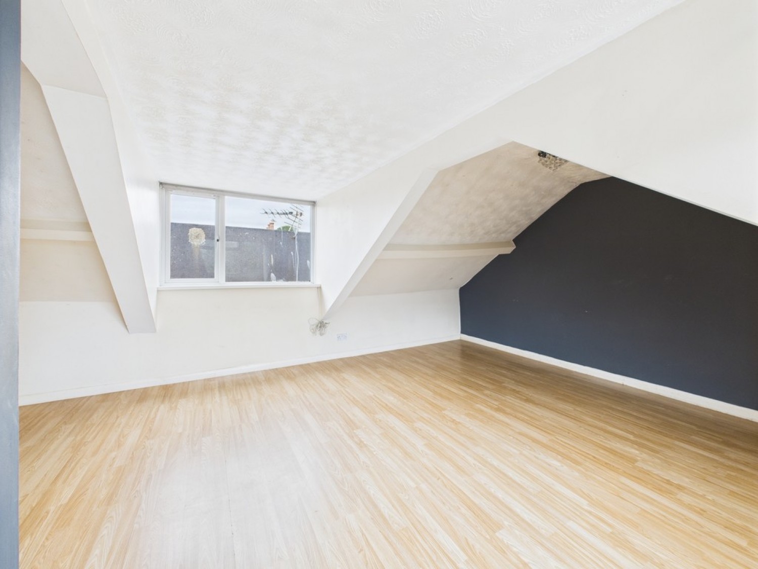 3 bedroom Flat for Sale Adelaide Street, Stonehouse