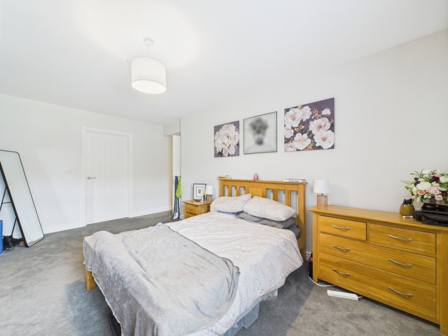 Arundel Crescent, Stonehouse