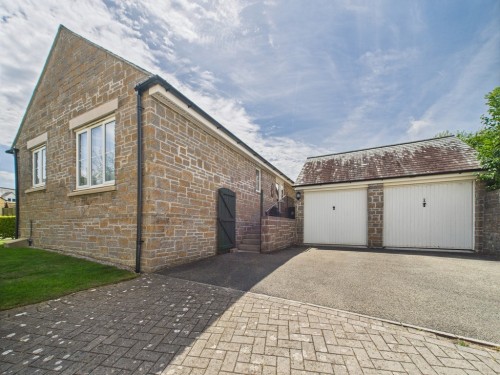 Goldfinch Grove, Pillmere, Saltash