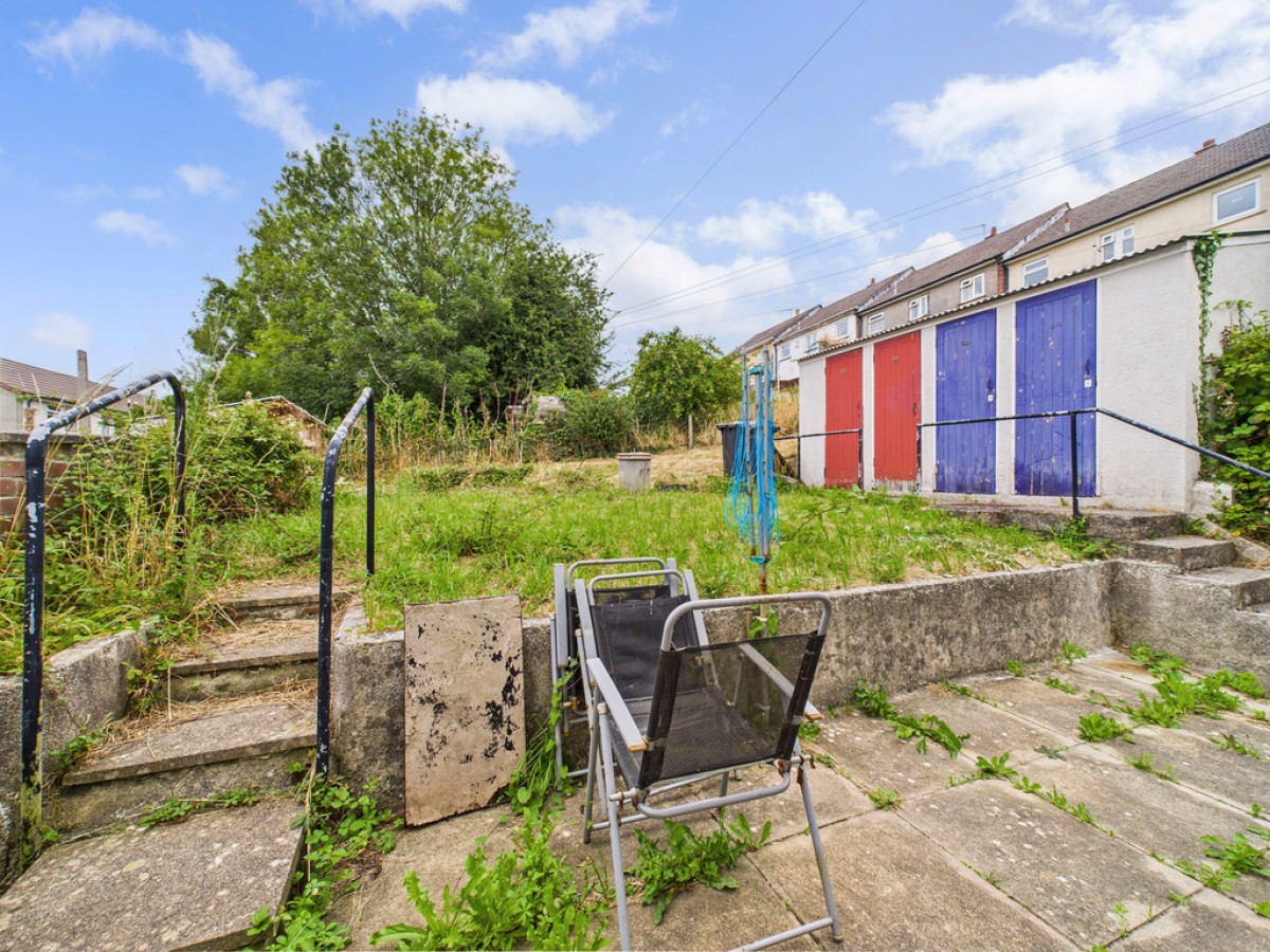 Middlefield Road, Southway