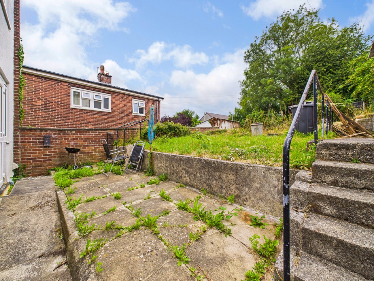Middlefield Road, Southway