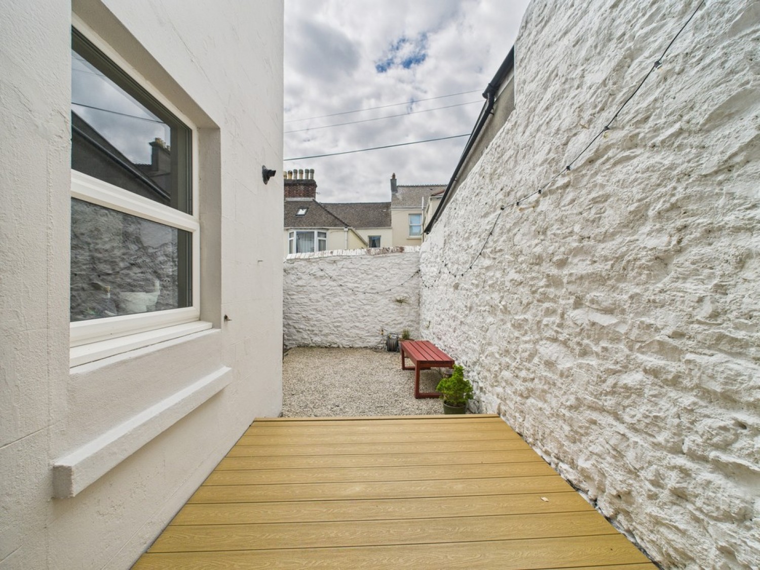 Beatrice Avenue, Lipson