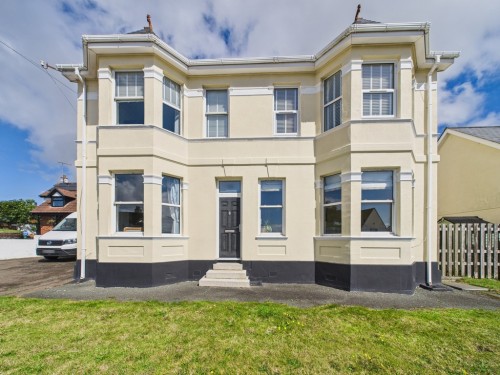 Carbeile Road, Torpoint