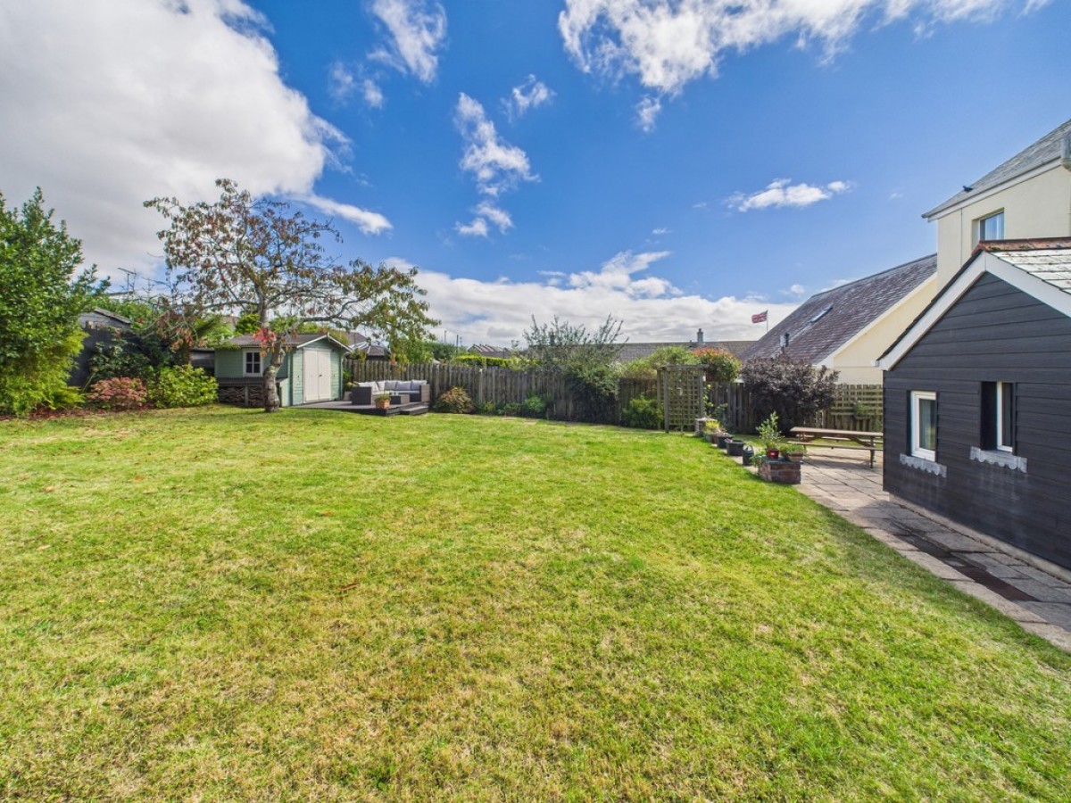 Carbeile Road, Torpoint