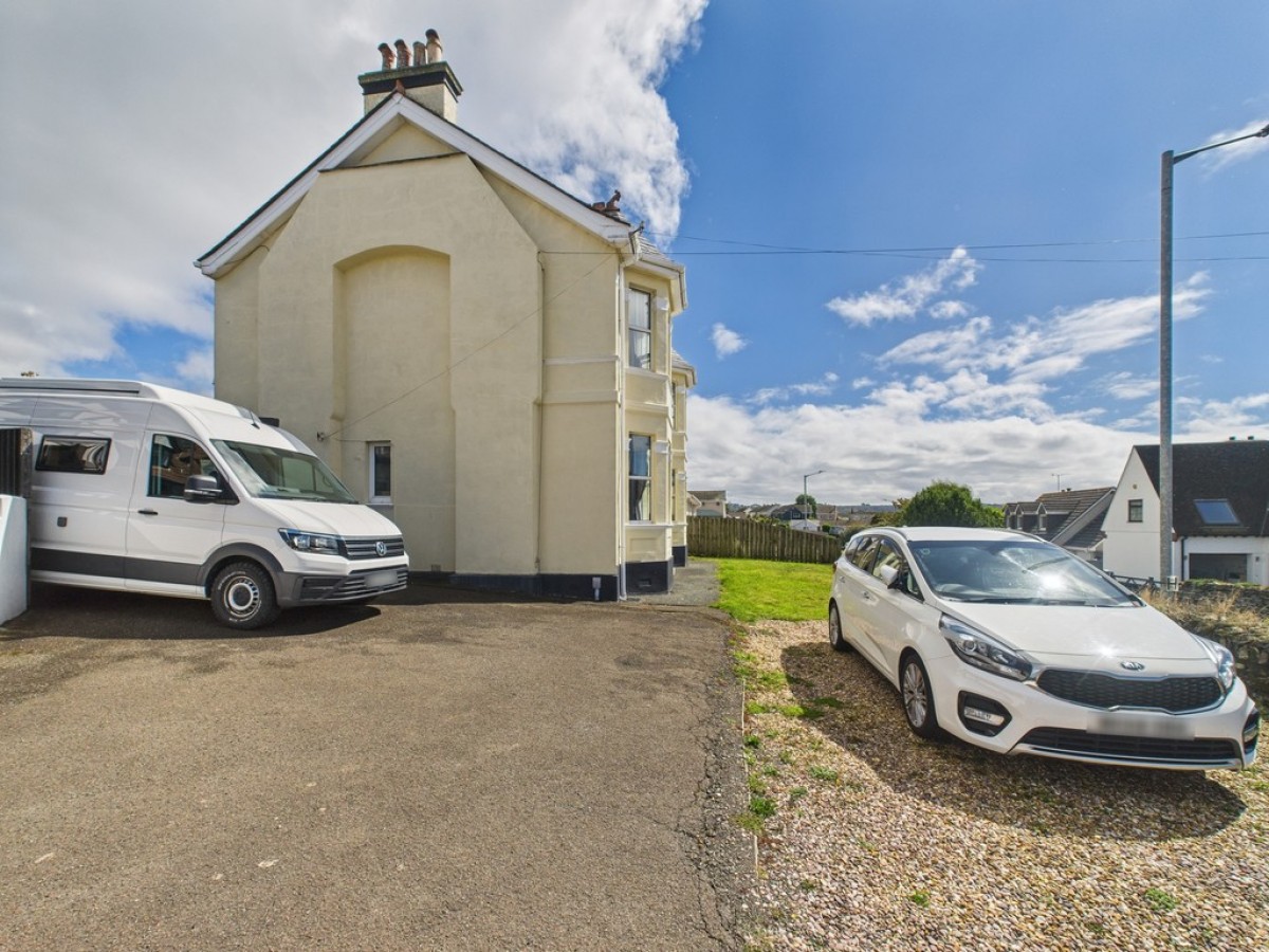 Carbeile Road, Torpoint