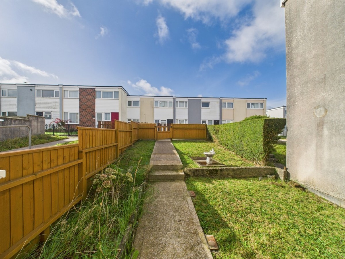 Alger Walk, Southway